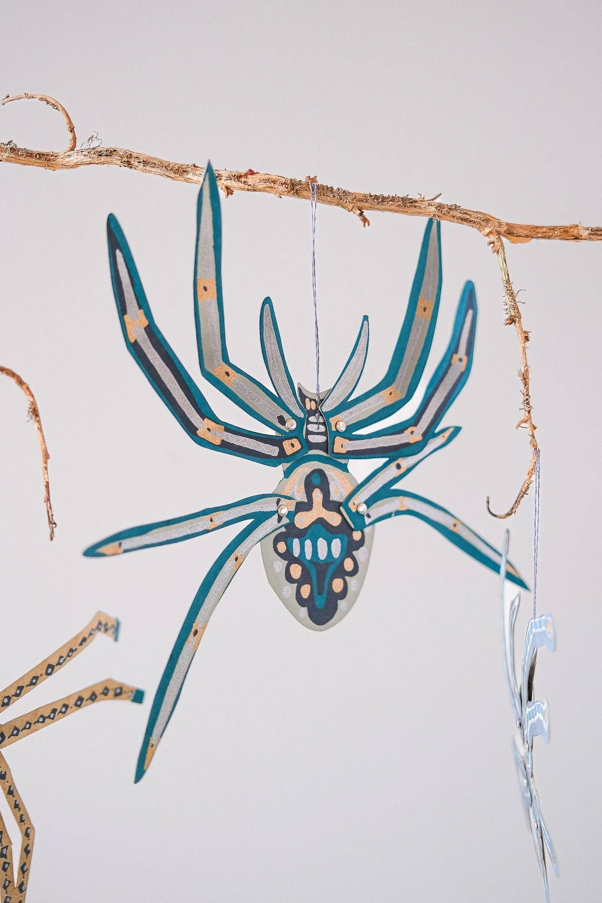 MAISON | Halloween HANGING SPIDER PAPER ORNAMENTS
